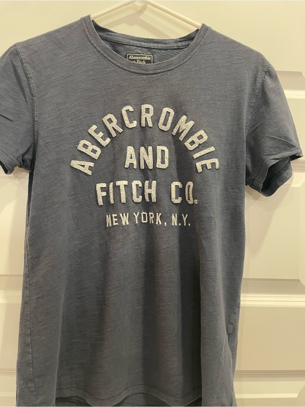 Abercrombie & Fitch Blue Crewneck Tee with White Label